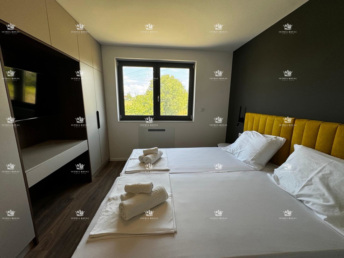 Luksuzno stanovanje z jacuzzijem in pogledom na morje – Nova Vas, Poreč, Istra.