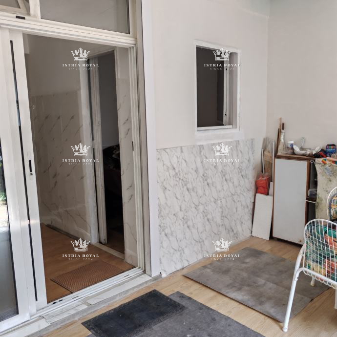 Istra, Mareda, stanovanje 55 m2, 2S+DB, vrt 41 m2, 150 m do plaže, pritličje