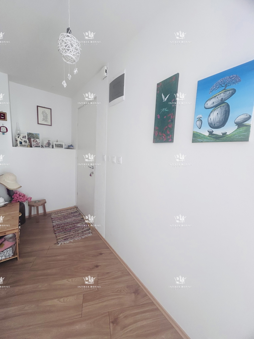 Istra, Brtonigla, stanovanje 102,19 m2, 2 spalnici + dnevna soba, terasa, pogled na morje