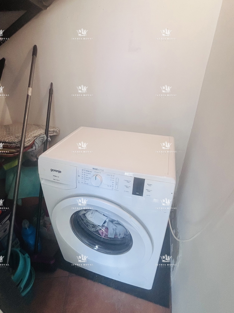 Istra, Brtonigla, stanovanje 102,19 m2, 2 spalnici + dnevna soba, terasa, pogled na morje