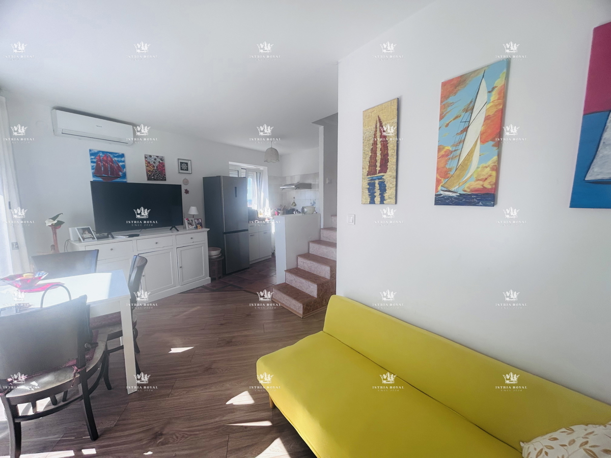 Istra, Brtonigla, stanovanje 102,19 m2, 2 spalnici + dnevna soba, terasa, pogled na morje