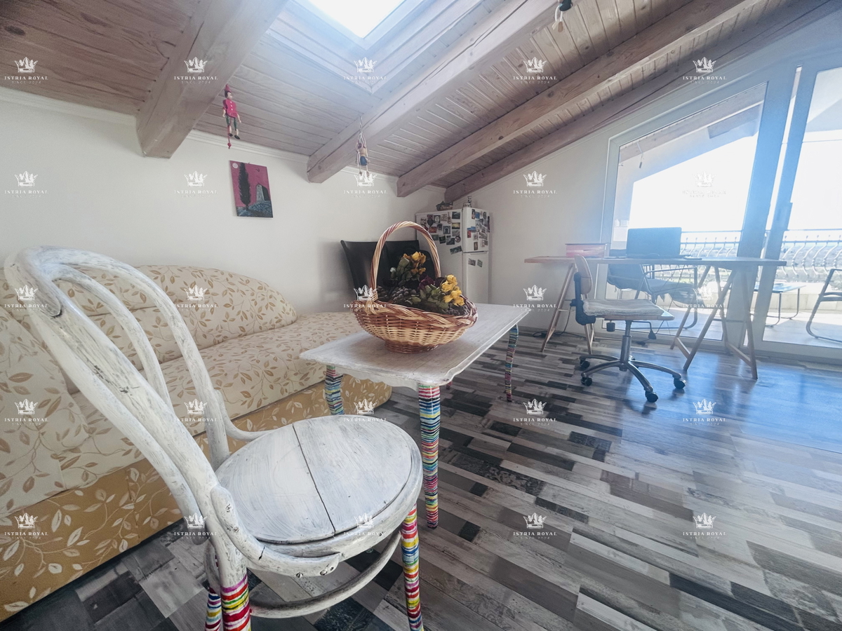 Istra, Brtonigla, stanovanje 102,19 m2, 2 spalnici + dnevna soba, terasa, pogled na morje