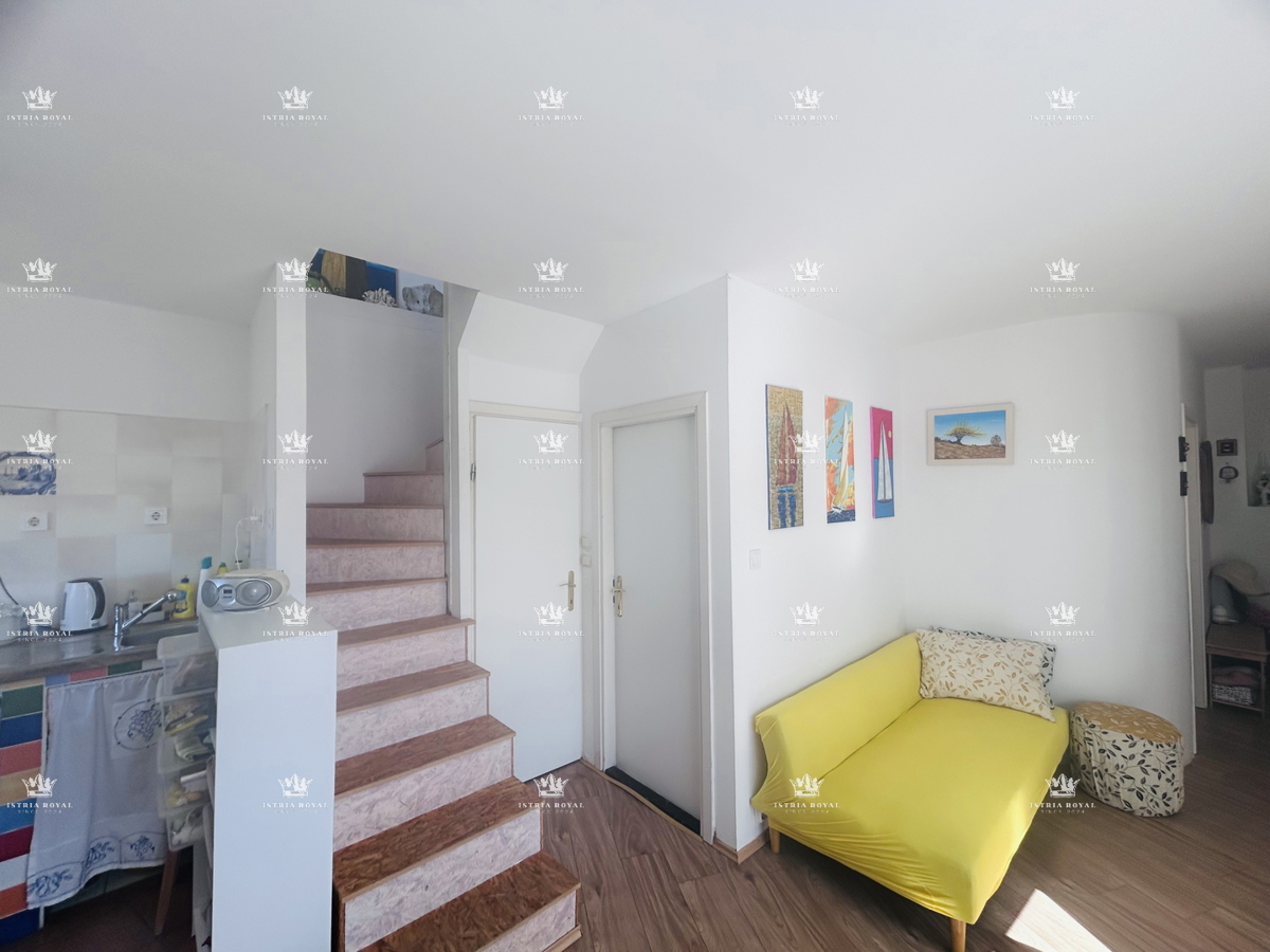 Istra, Brtonigla, stanovanje 102,19 m2, 2 spalnici + dnevna soba, terasa, pogled na morje