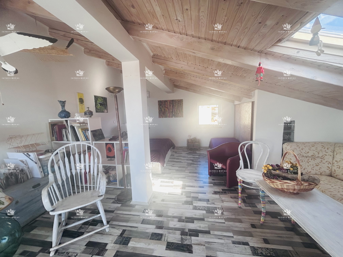 Istra, Brtonigla, stanovanje 102,19 m2, 2 spalnici + dnevna soba, terasa, pogled na morje