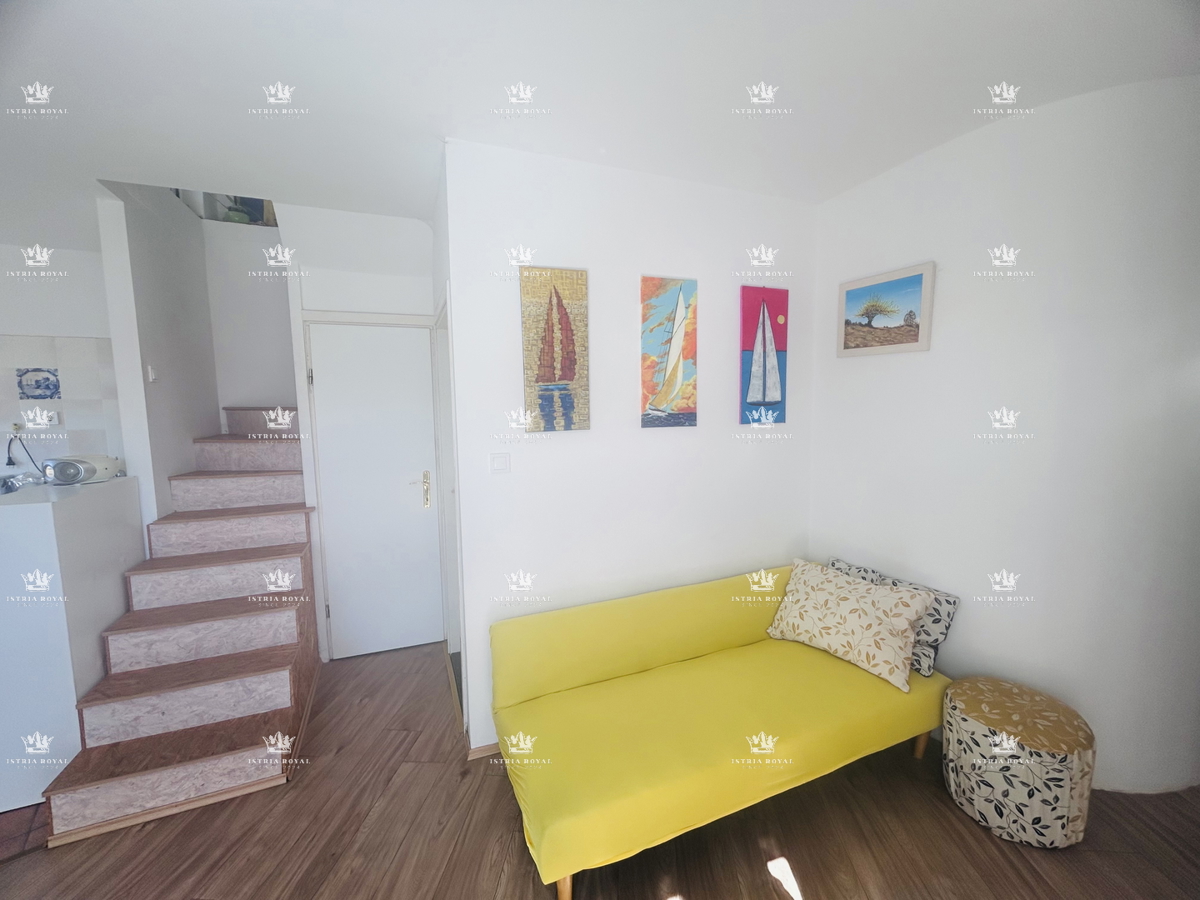 Istra, Brtonigla, stanovanje 102,19 m2, 2 spalnici + dnevna soba, terasa, pogled na morje