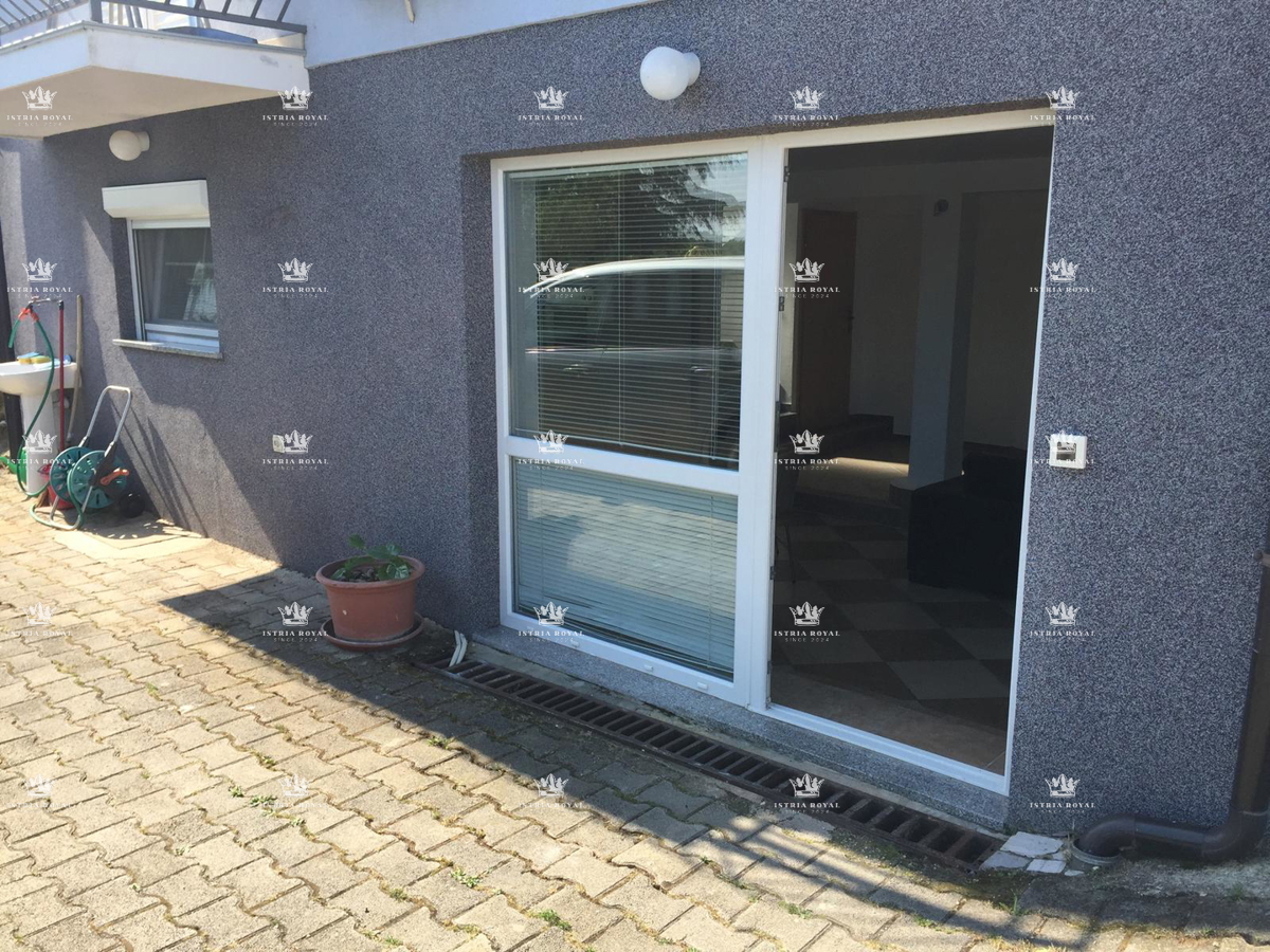 PRODAJA STANOVANJA V FUNTANI – PRIZEMJE, 2SS+DB, 82 m², 250 m OD MORJA.