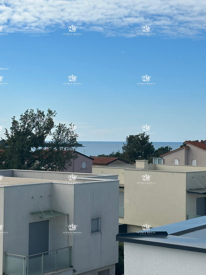 ISTRA, KARIGADOR, DVOJNIK, 2 SPALNI PROSTORI, 118 M2, 300 M OD MORJA, POGLED NA MORJE