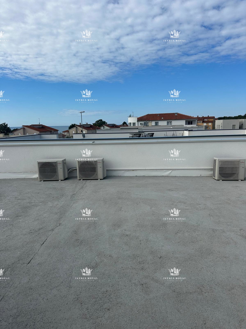 ISTRA, KARIGADOR, DVOJNIK, 2 SPALNI PROSTORI, 118 M2, 300 M OD MORJA, POGLED NA MORJE