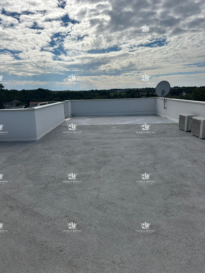 ISTRA, KARIGADOR, DVOJNIK, 2 SPALNI PROSTORI, 118 M2, 300 M OD MORJA, POGLED NA MORJE