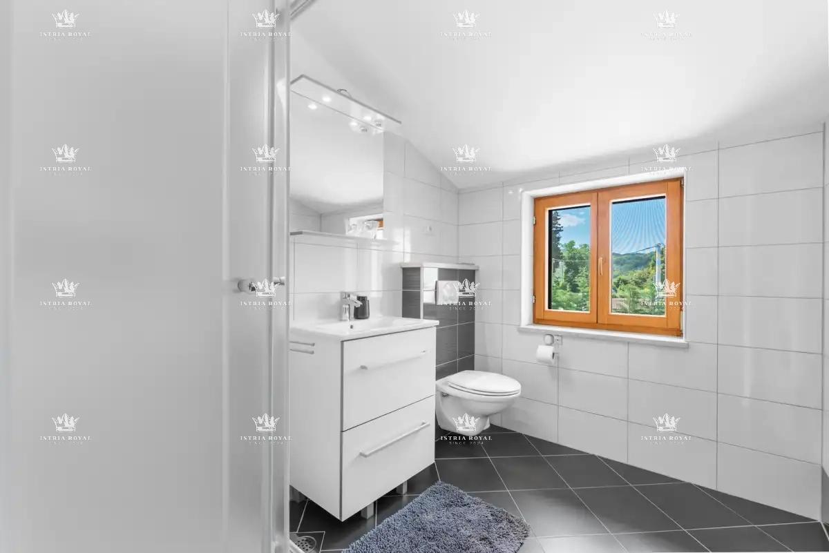 🏡 ISTRA – PIĆAN: TRI ISTRSKE VILE Z BAZENOM, TENIŠKIM IGRIŠČEM IN 5000 m² DVORIŠČA! 🌿