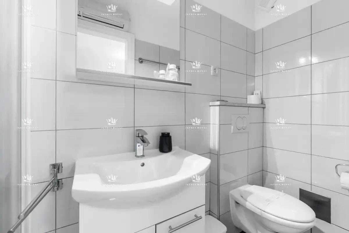 🏡 ISTRA – PIĆAN: TRI ISTRSKE VILE Z BAZENOM, TENIŠKIM IGRIŠČEM IN 5000 m² DVORIŠČA! 🌿