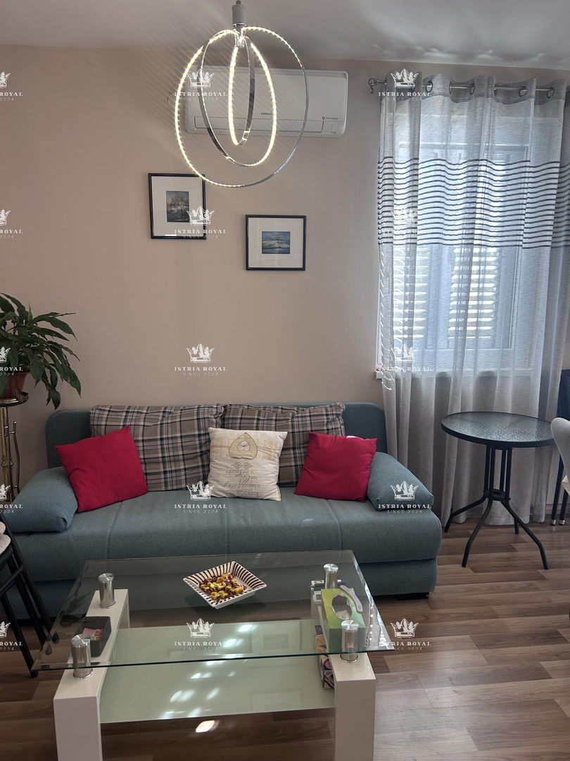 Istra, Brtonigla, 2SS+DB, stanovanje 84 m2, novogradnja, terasa, dve parkirni mesti, dvorišče 200 m2