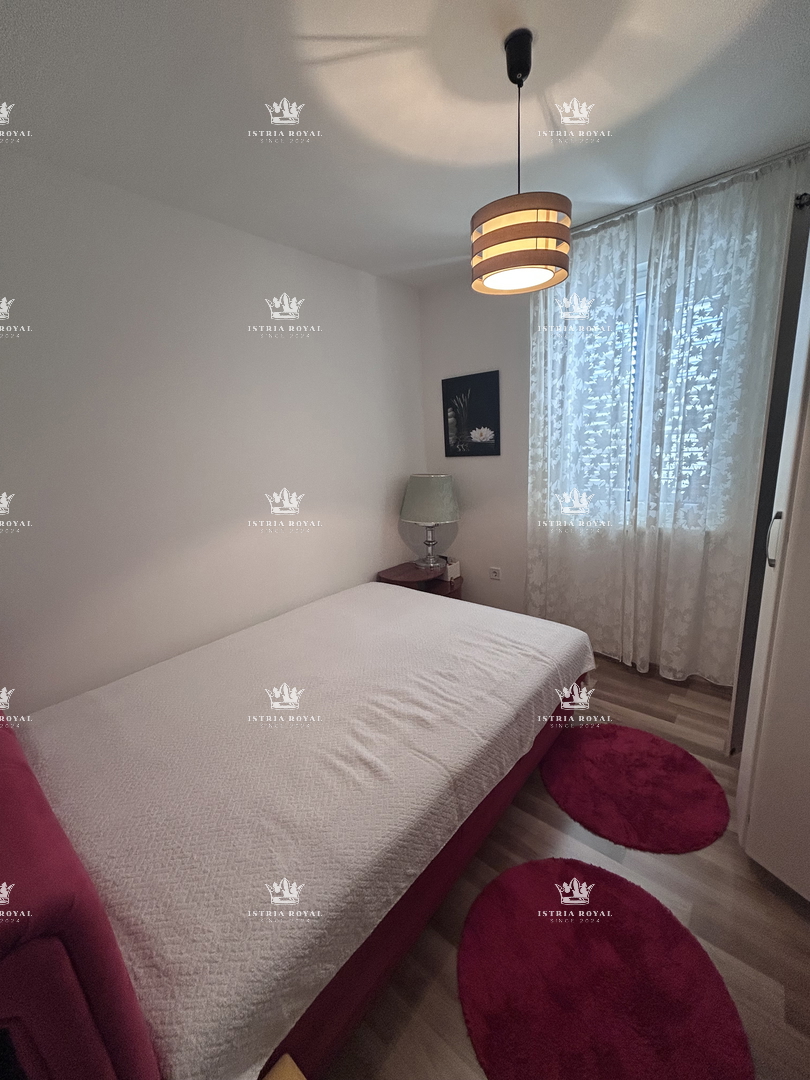 Istra, Brtonigla, 2SS+DB, stanovanje 84 m2, novogradnja, terasa, dve parkirni mesti, dvorišče 200 m2