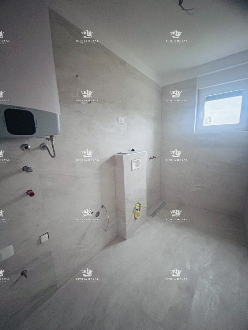 Istra, Novigrad, stanovanje 65 m2, dve terasi, 2SS+DB, pogled na morje, parkirišče