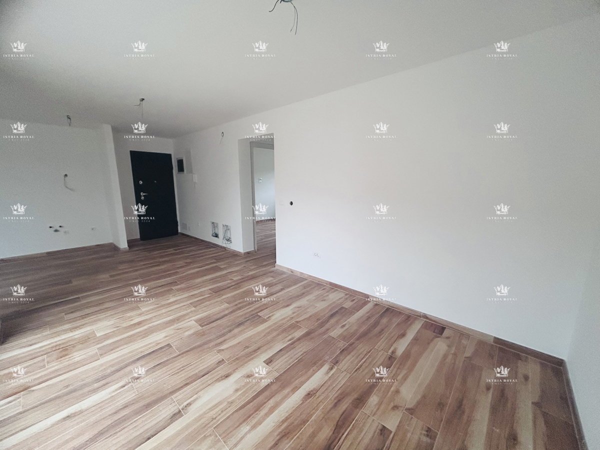 Istra, Novigrad, stanovanje 65 m2, dve terasi, 2SS+DB, pogled na morje, parkirišče