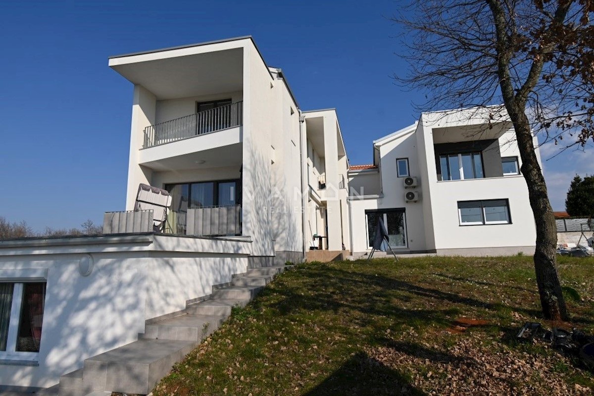 Hiša Poreč, 409,80m2