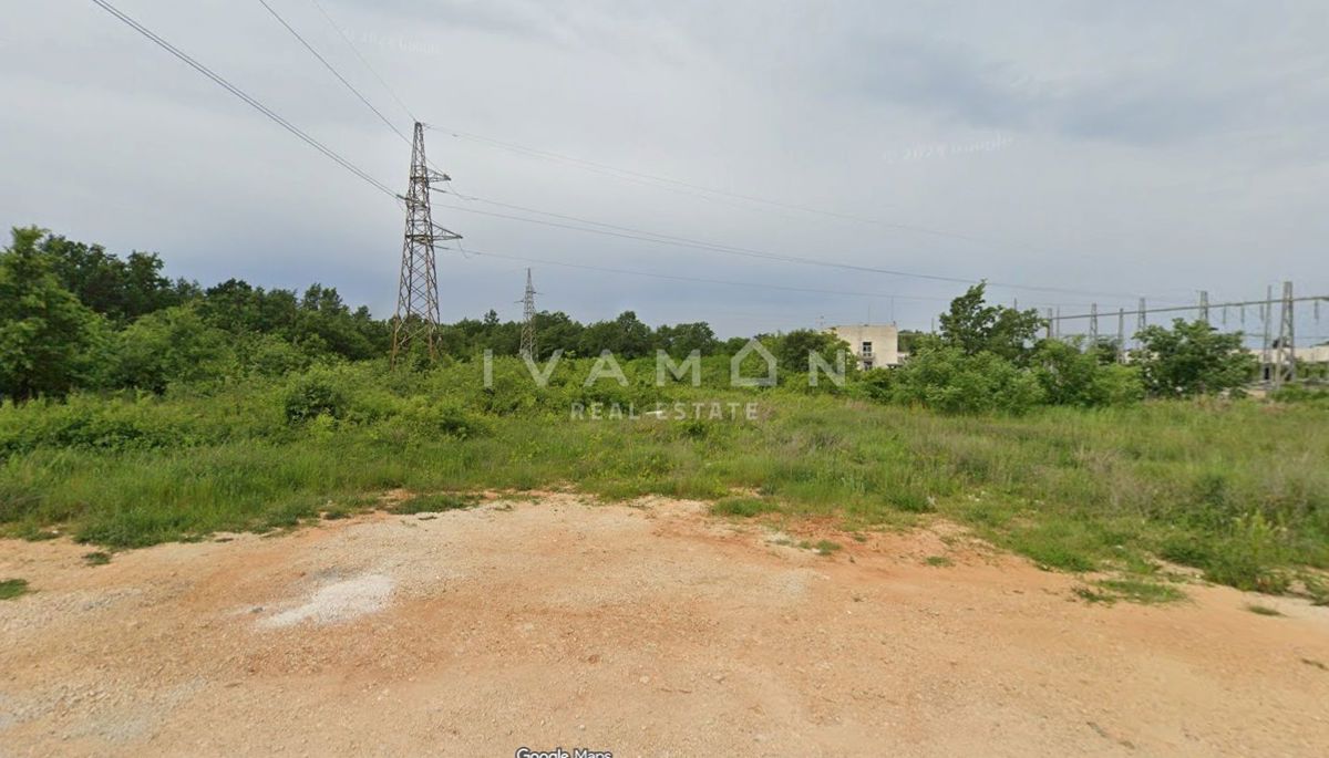 Priložnost za investicijo: industrijsko zemljišče