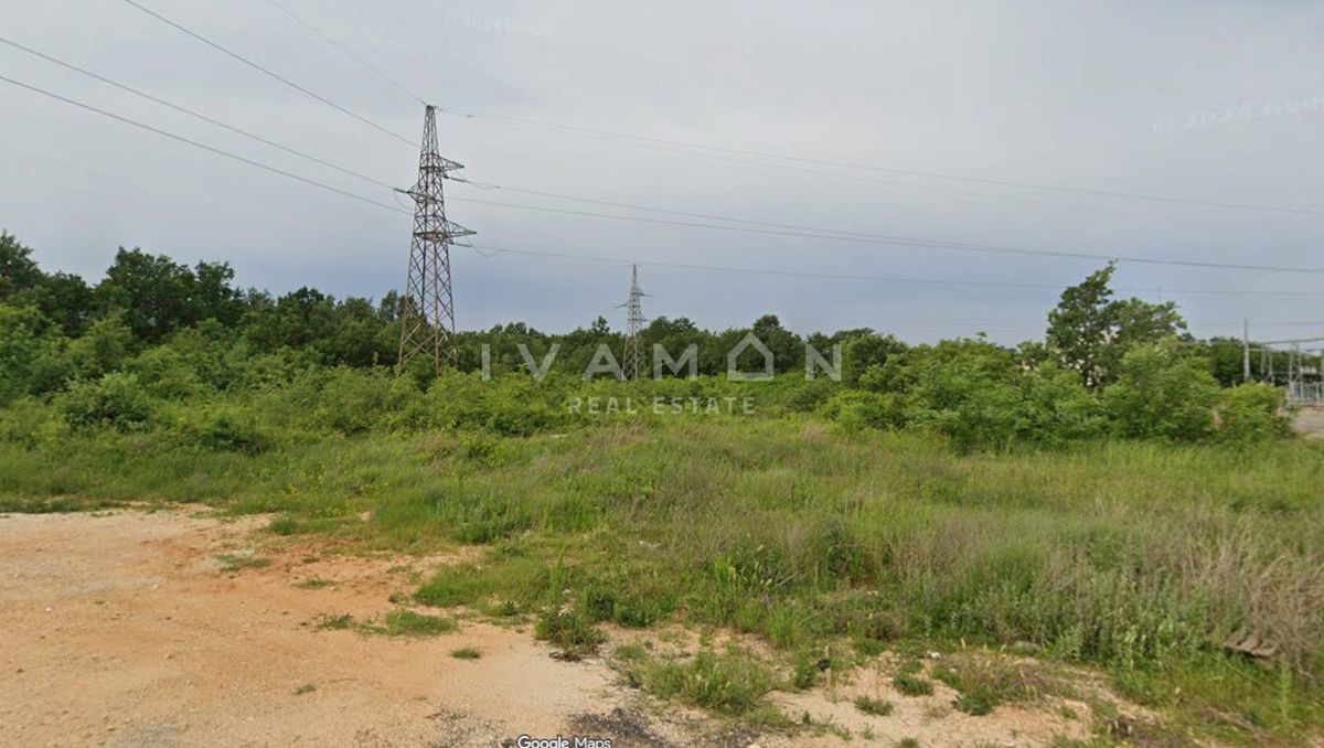 Priložnost za investicijo: industrijsko zemljišče