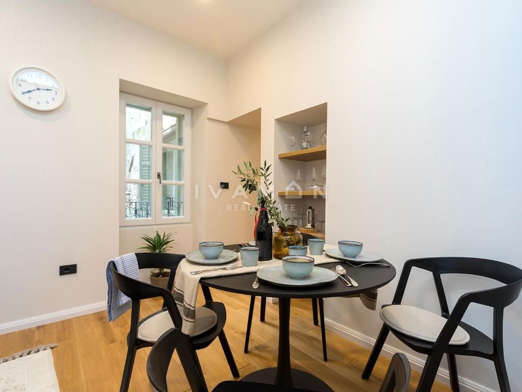 Čudovit Apartma v Starem Mestu Poreča