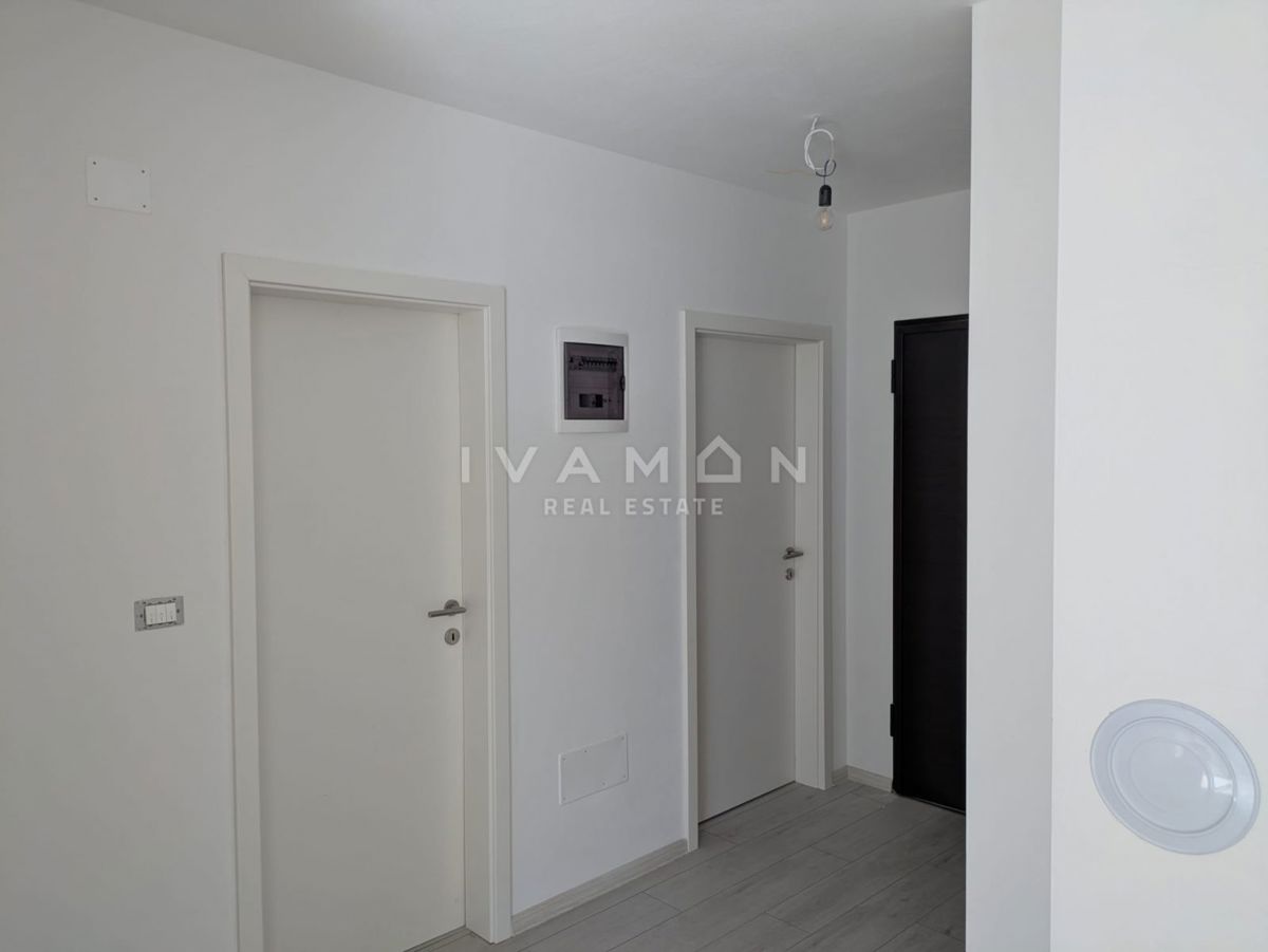 Prodaja se novo stanovanje v Pulju, 52 m²