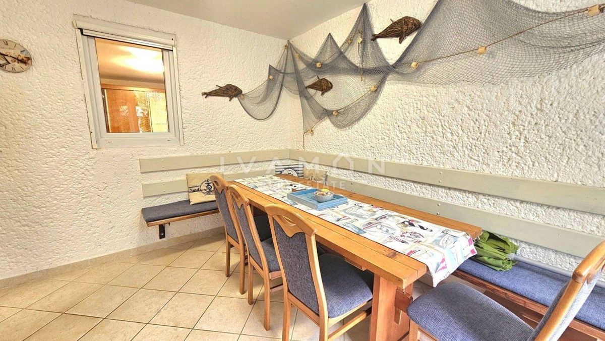 Červar Porat: Dvosobno Stanovanje z Vrtom