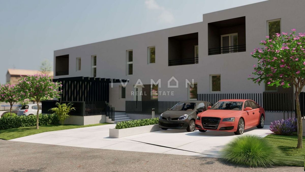 Zadnja sodobna vrstna hiša s tremi spalnicami