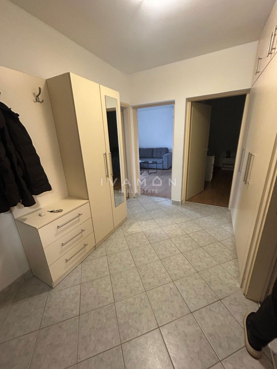 Dvosobno stanovanje na najboljši lokaciji v Poreč