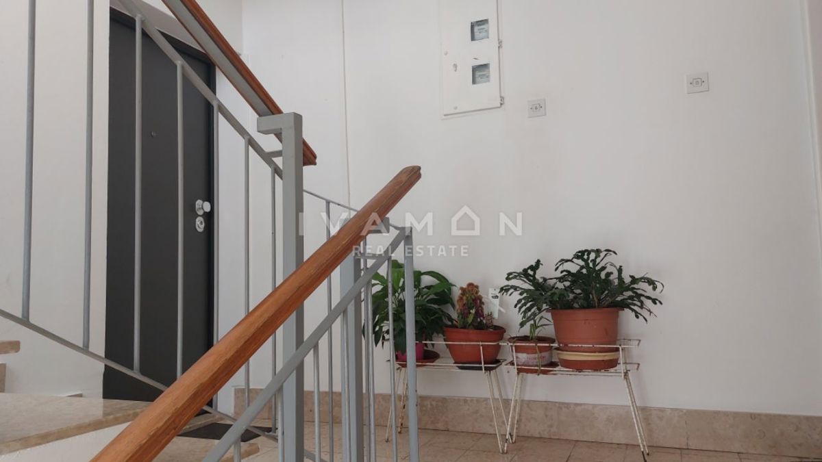 Dvosobno stanovanje na najboljši lokaciji v Poreč