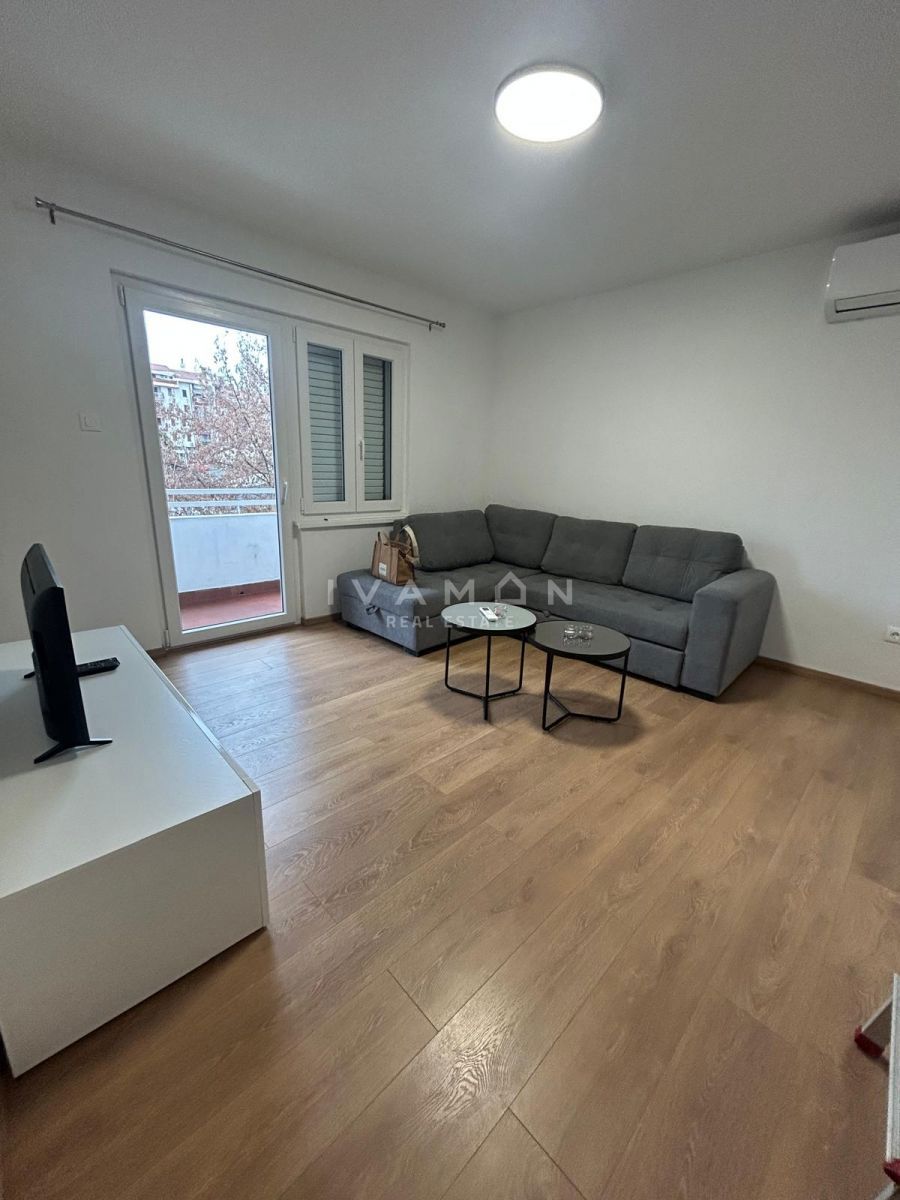 Dvosobno stanovanje na najboljši lokaciji v Poreč