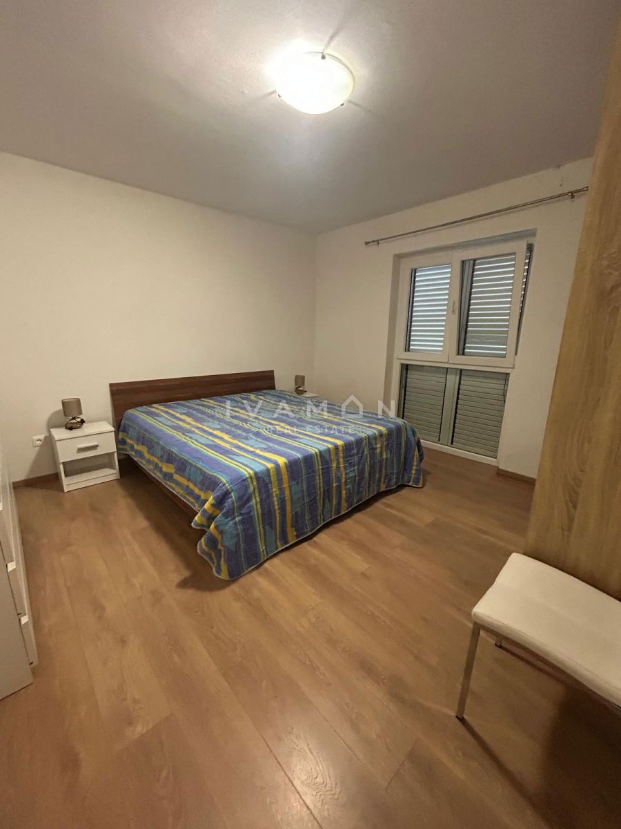 Dvosobno stanovanje na najboljši lokaciji v Poreč