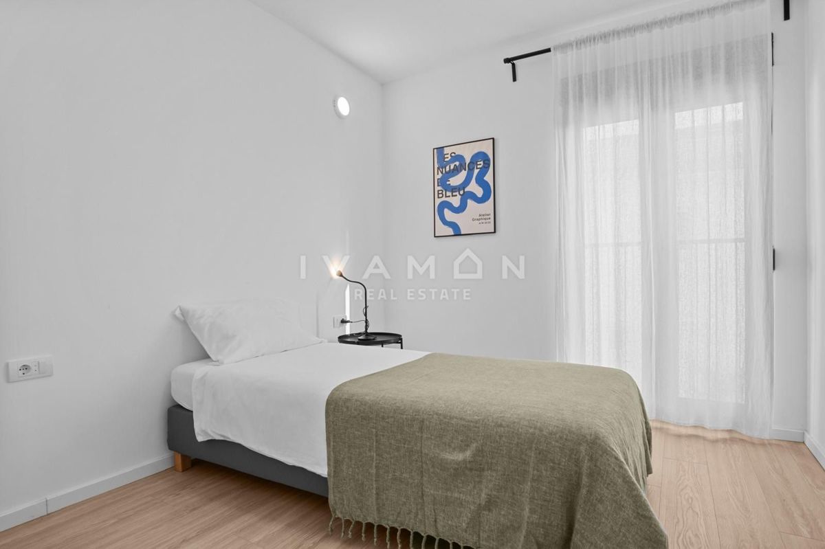 Dvojček hiša blizu centra Poreča