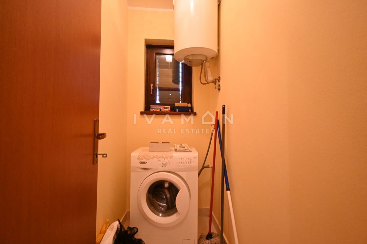 Opremljeno dvosobno stanovanje