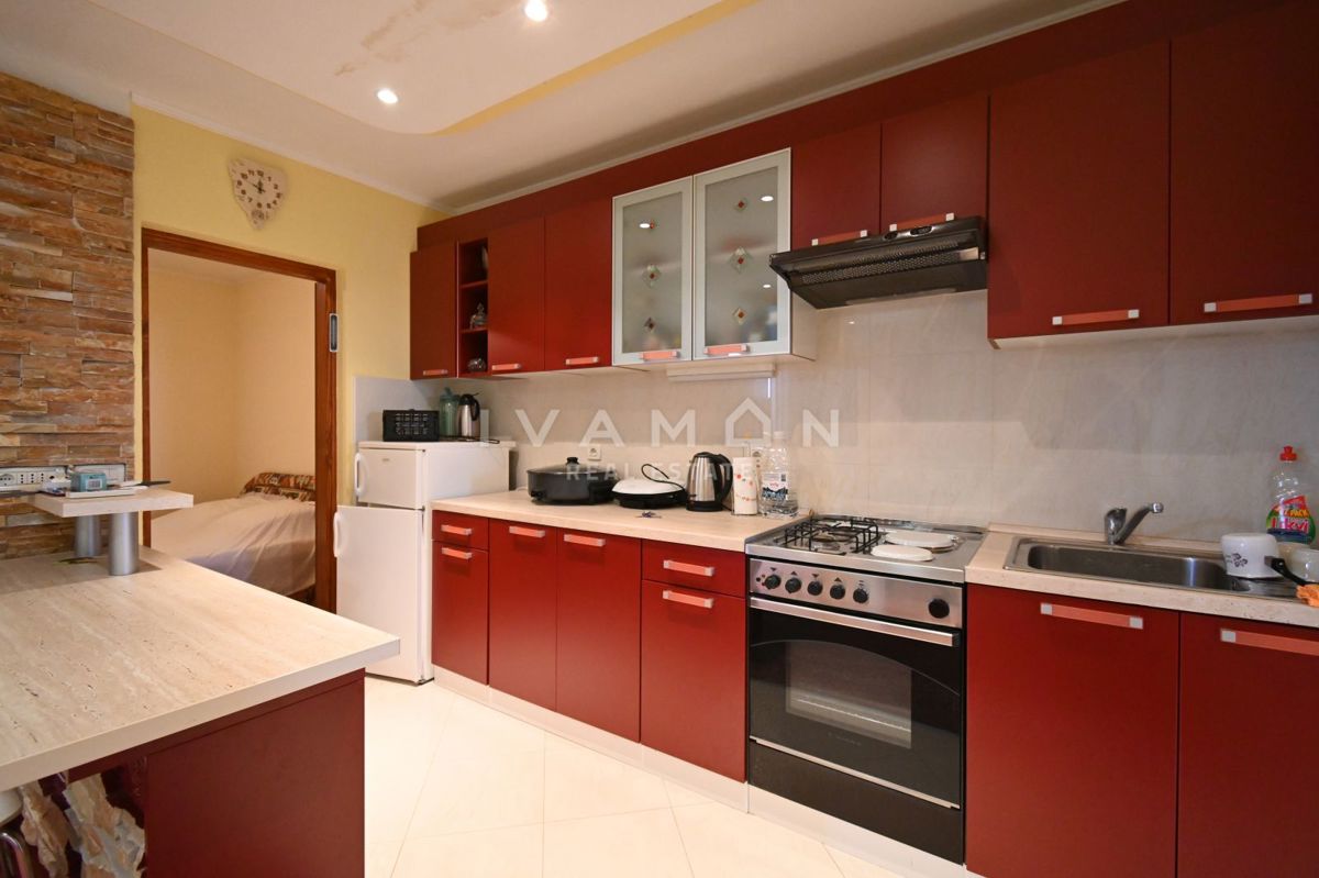 Opremljeno dvosobno stanovanje