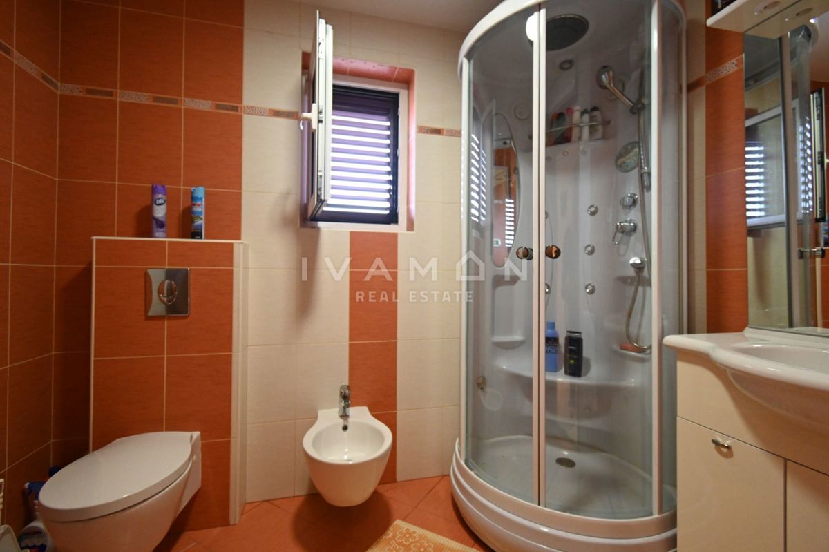 Opremljeno dvosobno stanovanje