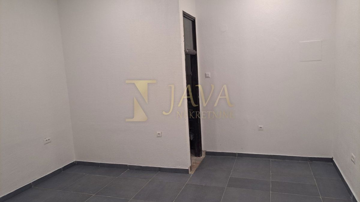 Poslovni prostor Belveder, Rijeka, 22m2