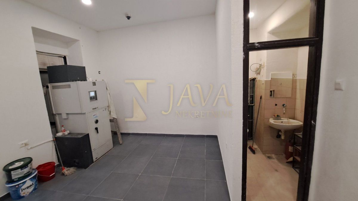 Poslovni prostor Belveder, Rijeka, 22m2