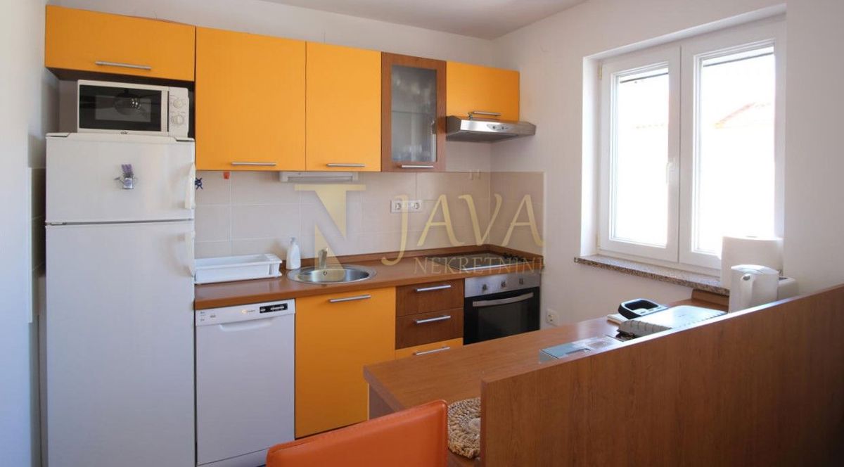 Stanovanje Dobrinj, 57m2