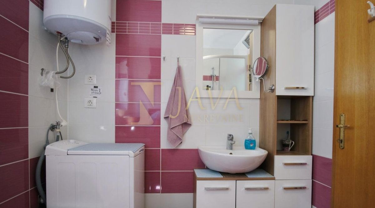 Stanovanje Dobrinj, 57m2