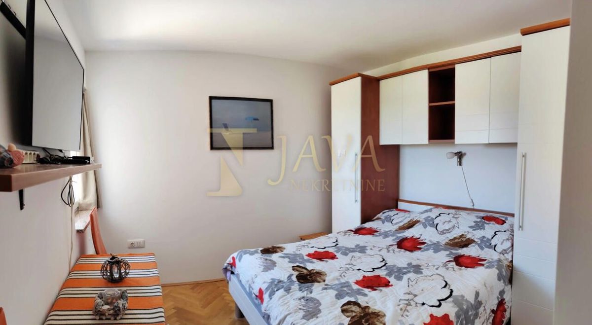 Stanovanje Dobrinj, 57m2