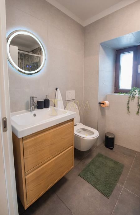 Stanovanje Centar, Rijeka, 93,50m2