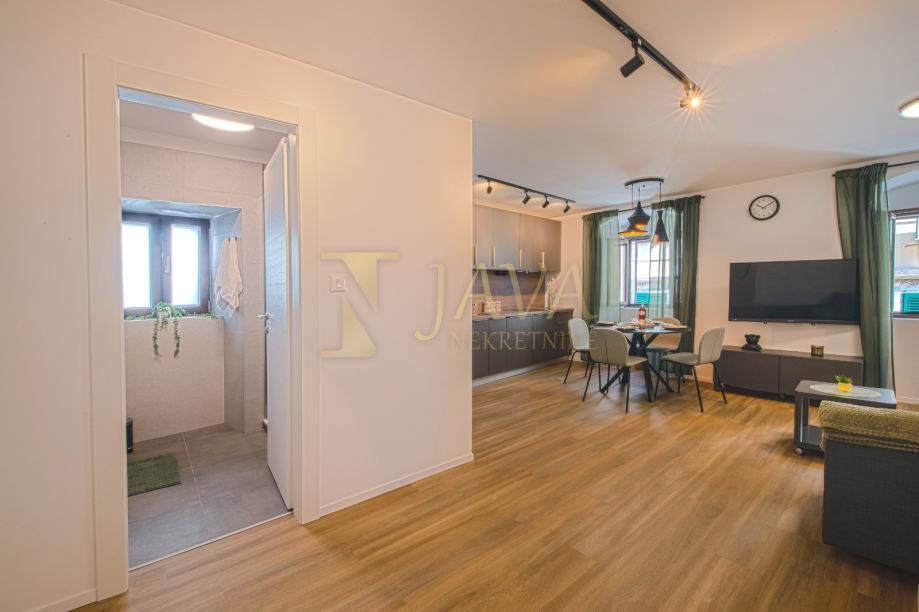 Stanovanje Centar, Rijeka, 93,50m2