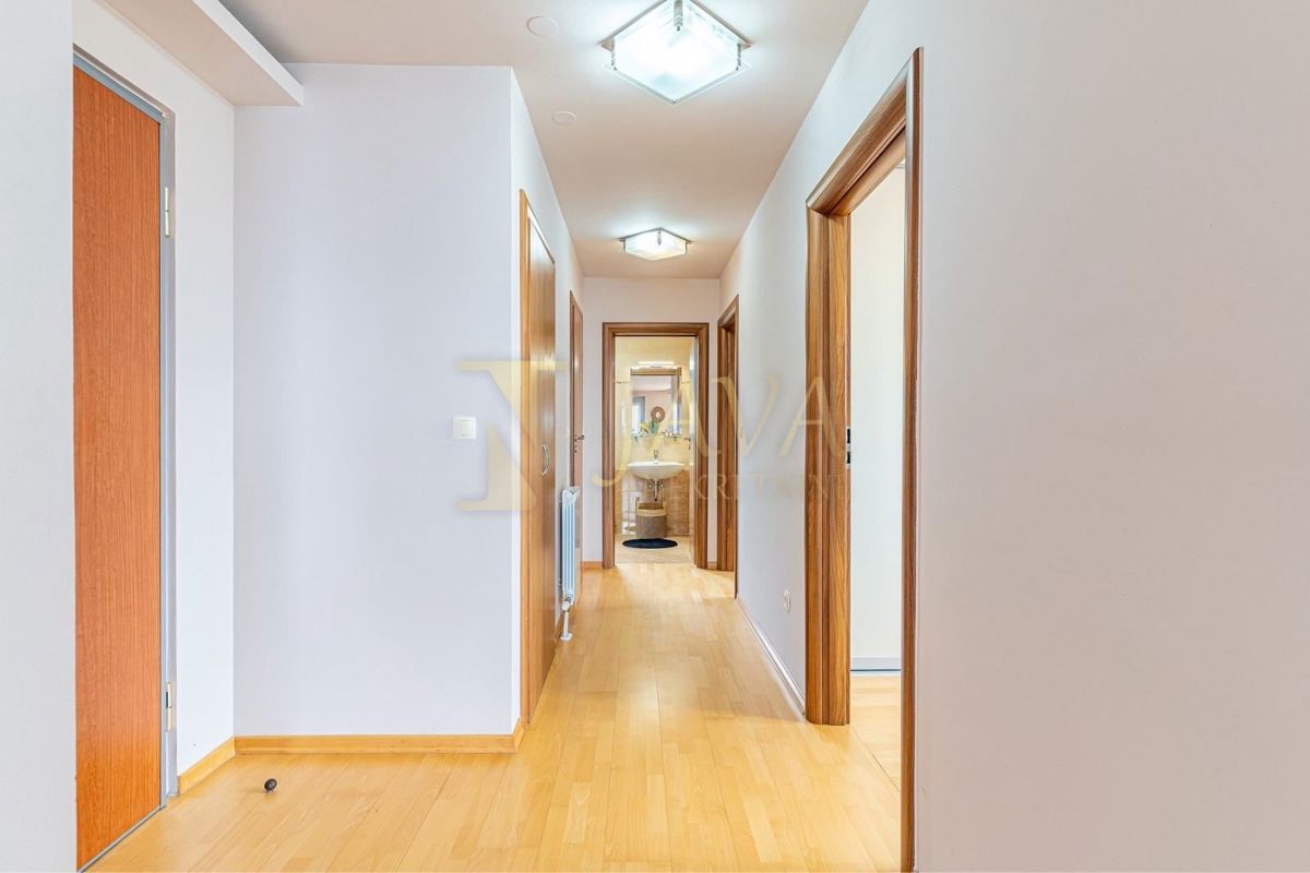 Stanovanje Zamet, Rijeka, 136m2