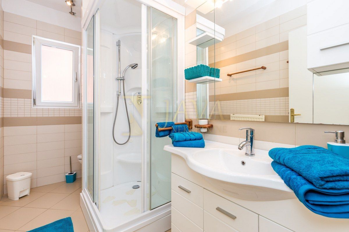 Stanovanje Opatija - Centar, Opatija, 140m2