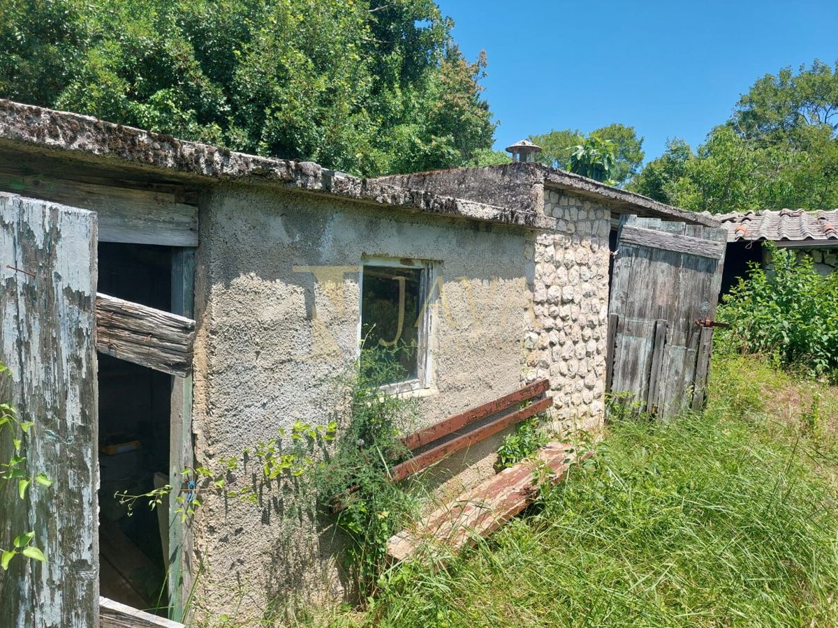 Kras, Dobrinj, 741m2