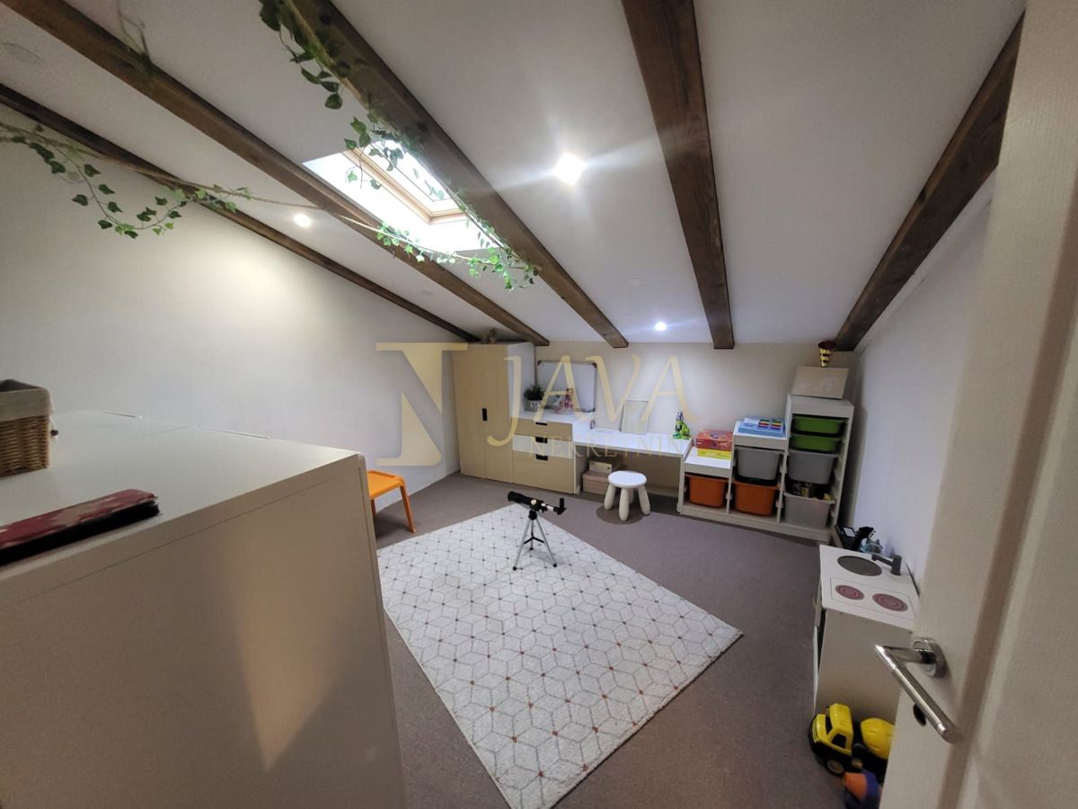 Hiša Veli Brgud, Matulji, 370m2