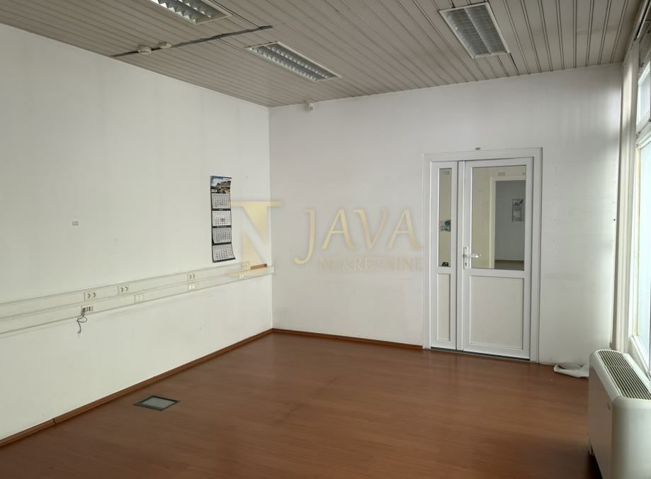 Poslovni prostor Škurinje, Rijeka, 217m2