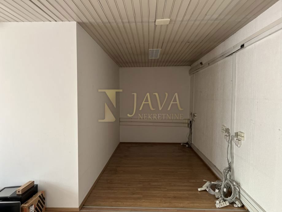 Poslovni prostor Škurinje, Rijeka, 217m2