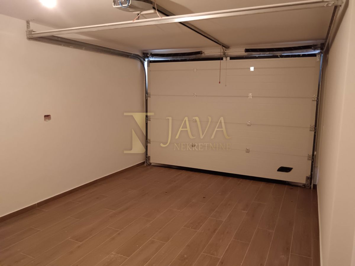 Hiša Rešetari, Kastav, 200m2