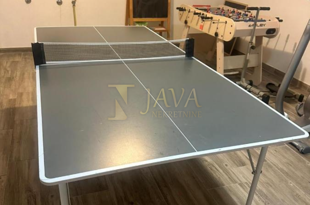 Hiša Delnice, 250m2