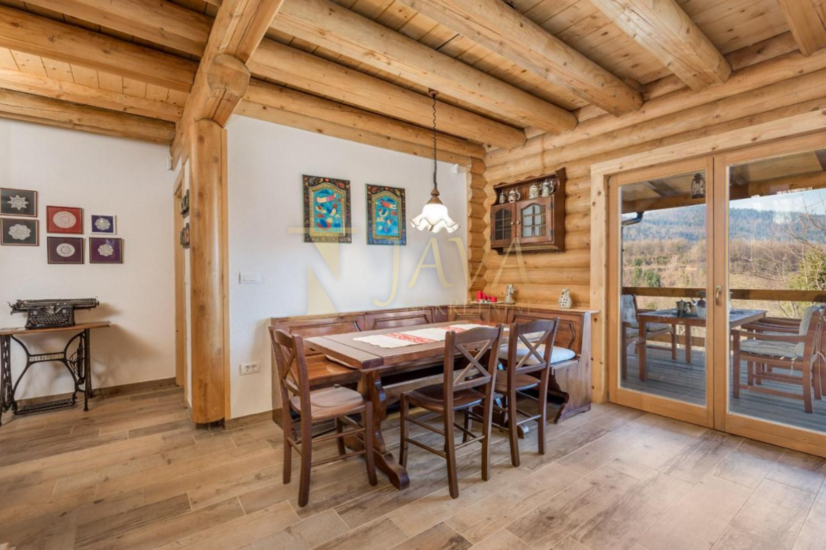 Hiša Delnice, 250m2